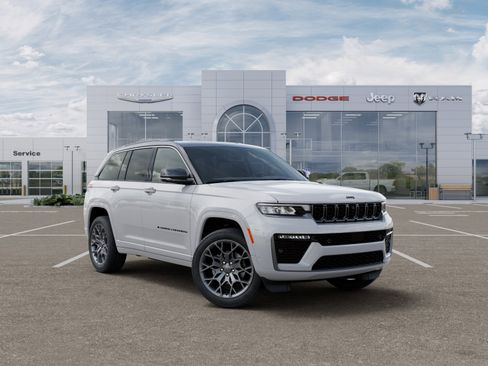 New 2026 Jeep Grand Cherokee Summit image 32