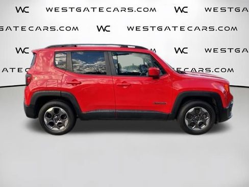 Used 2018 Jeep Renegade Latitude FWD image 23