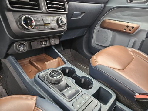 Used 2022 Ford Maverick Lariat w/ Lariat Luxury Package FWD image 23