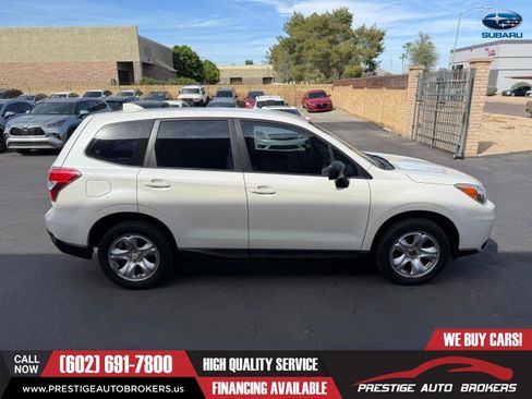 Used 2016 Subaru Forester 2.5i AWD/4WD image 10