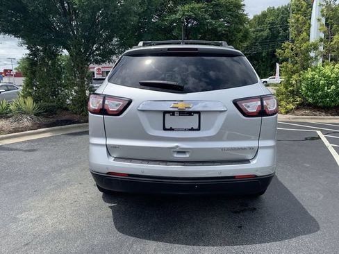 Used 2015 Chevrolet Traverse LT w/ Style and Technology Package AWD/4WD image 7