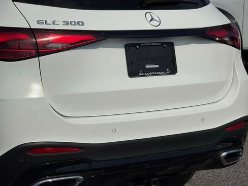 Used 2023 Mercedes-Benz GLC 300 image 9