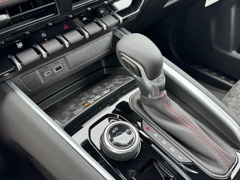 New 2026 Chevrolet Colorado Z71 AWD/4WD image 12