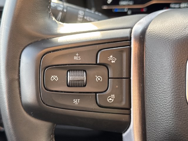Used 2024 GMC Yukon SLT w/ SLT Luxury Package AWD/4WD image 25