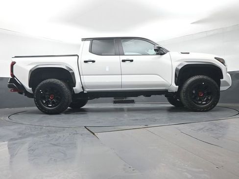 Certified 2025 Toyota Tacoma TRD Pro image 33