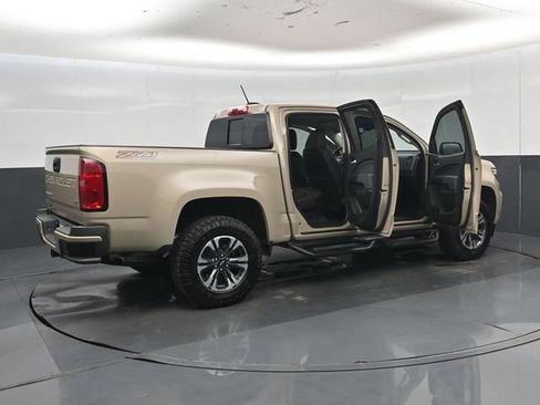Used 2022 Chevrolet Colorado Z71 AWD/4WD image 55