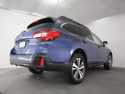 Used 2019 Subaru Outback 2.5i Limited w/ Popular Package #2 AWD/4WD image 9