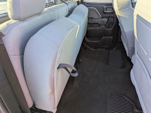 Used 2018 Chevrolet Silverado 1500 Custom image 18