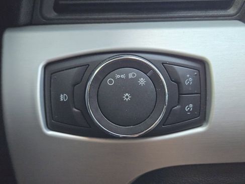 Used 2016 Ford Mustang GT Premium image 29