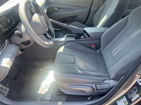 Used 2026 Hyundai Elantra Sport FWD image 27
