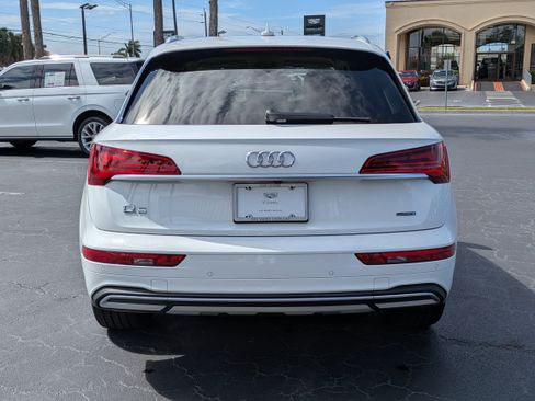 Used 2021 Audi Q5 Prestige AWD/4WD image 5