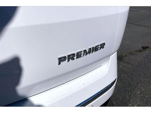 Used 2020 Chevrolet Traverse Premier AWD/4WD image 9
