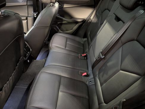 Certified 2020 Porsche Macan GTS image 21