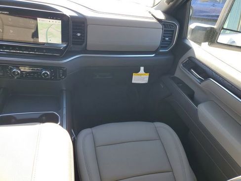 New 2026 GMC Sierra 3500 SLT w/ SLT Premium Package image 27