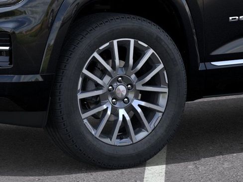 New 2026 GMC Terrain Denali w/ LPO, Floor Liner Package image 9