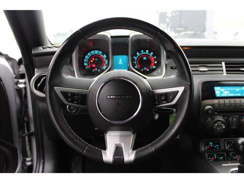 Used 2010 Chevrolet Camaro SS image 13