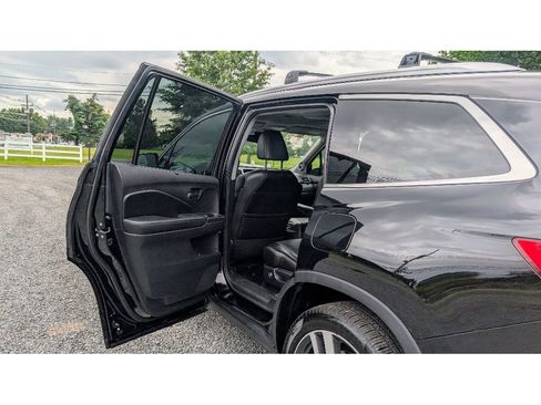 Used 2017 Honda Pilot Elite image 10