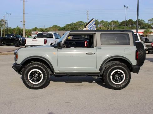 Used 2024 Ford Bronco Badlands w/ Sasquatch Package AWD/4WD image 6