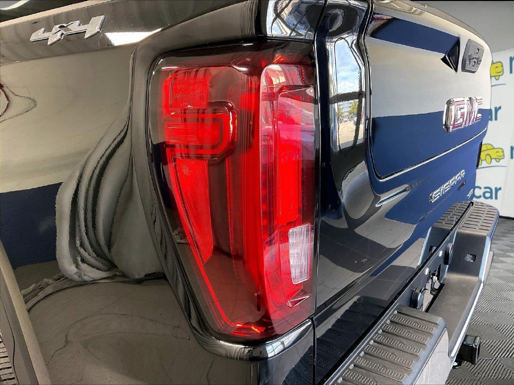 Used 2026 GMC Sierra 1500 SLT AWD/4WD image 34
