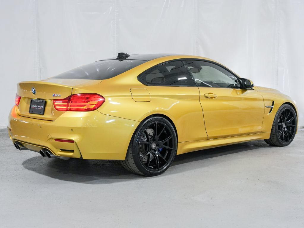 Used 2015 BMW M4 Coupe w/ Executive Package RWD image 6