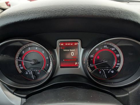 Used 2018 Dodge Journey Crossroad w/ Driver Convenience Group image 25