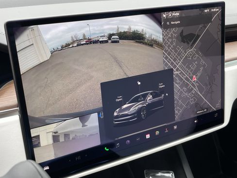 Used 2022 Tesla Model S Base image 22