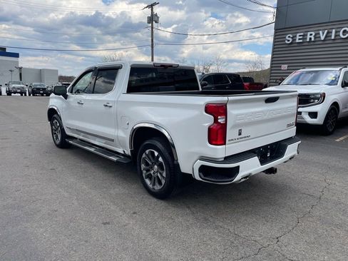 Used 2024 Chevrolet Silverado 1500 High Country w/ Technology Package AWD/4WD image 3