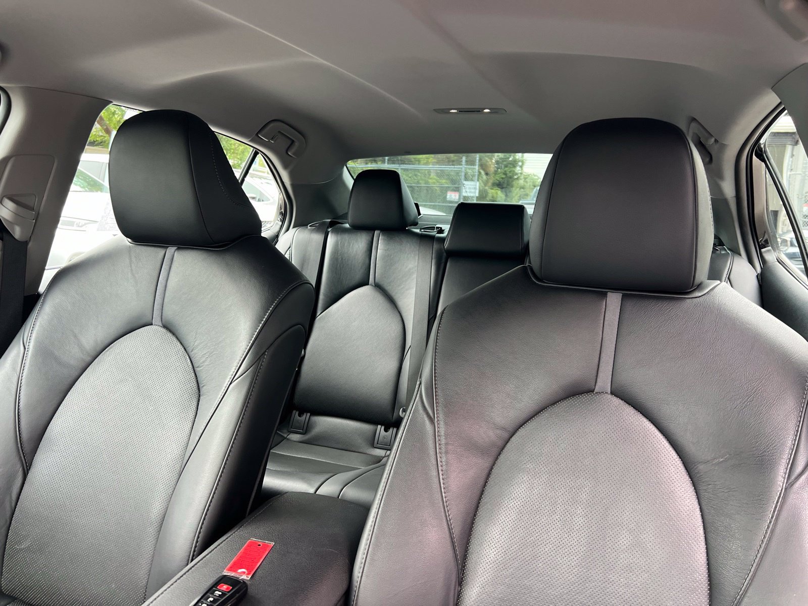 Used 2021 Toyota Camry XLE FWD image 24