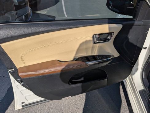 Used 2014 Toyota Avalon XLE Premium image 36