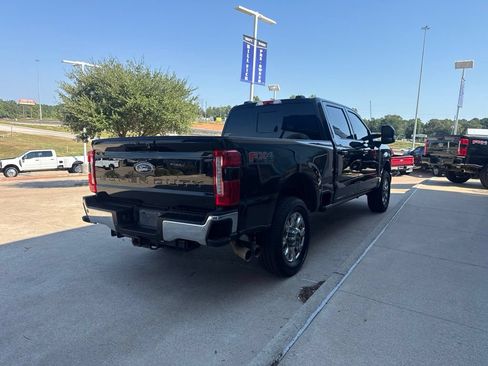 Used 2023 Ford F350 Lariat w/ Lariat Ultimate Package AWD/4WD image 8