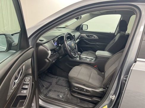 Used 2021 Chevrolet Traverse LT w/ LPO, Floor Liner Package AWD/4WD image 15