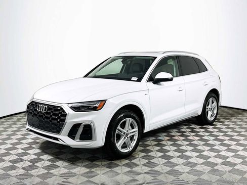 New 2025 Audi Q5 e Premium Plus image 3