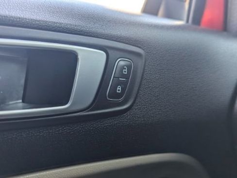 Used 2019 Ford EcoSport SE image 34