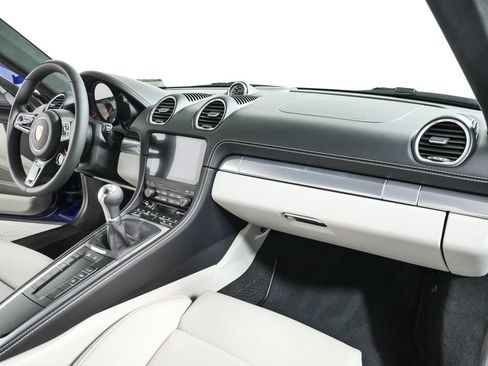 Certified 2025 Porsche 718 Cayman GTS RWD image 20