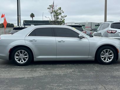 Used 2019 Chrysler 300 Touring