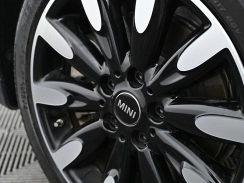 Certified 2024 MINI Cooper S image 29