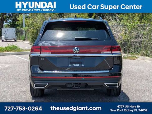Used 2024 Volkswagen Atlas SE FWD image 4