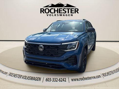 New 2026 Volkswagen Atlas Cross Sport SEL R-Line AWD/4WD image 1