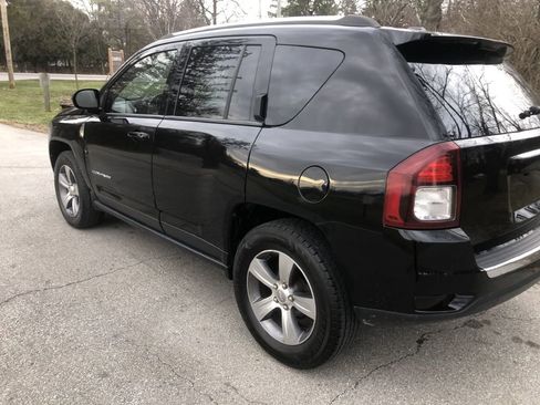 Used 2016 Jeep Compass High Altitude image 9