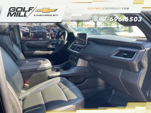 Used 2024 Chevrolet Suburban RST w/ Luxury Package AWD/4WD image 28