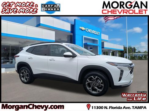 Used 2025 Chevrolet Trax LT w/ Driver Confidence Package FWD image 1