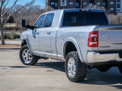 Used 2020 RAM 2500 Laramie image 22
