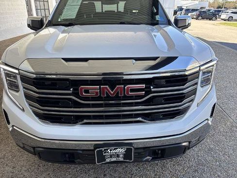 Certified 2023 GMC Sierra 1500 SLT w/ SLT Premium Package AWD/4WD image 32