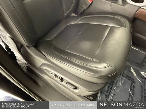 Used 2019 GMC Sierra 1500 SLT image 27