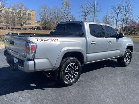 Used 2023 Toyota Tacoma TRD Sport image 9