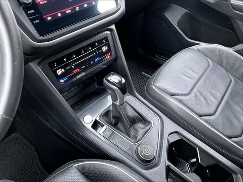 Certified 2023 Volkswagen Tiguan SEL R-Line AWD/4WD image 17