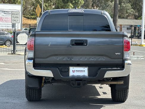Used 2023 Toyota Tacoma TRD Off-Road AWD/4WD image 4