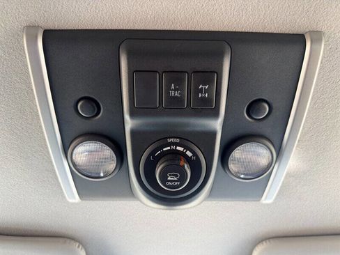 Used 2014 Toyota FJ Cruiser 4WD w/ Convenience Package image 22