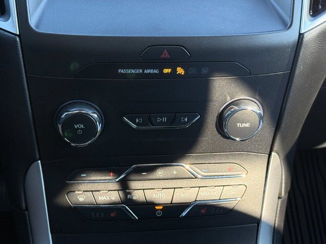 Certified 2020 Ford Edge SEL w/ Cold Weather Package AWD/4WD image 11