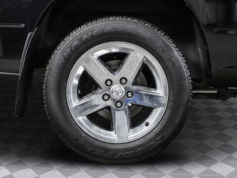 Used 2016 RAM 1500 Express image 34